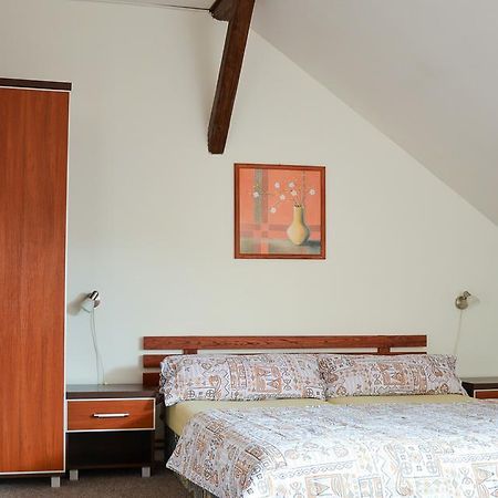 Pension U Milana Dvůr Králové nad Labem Exteriör bild